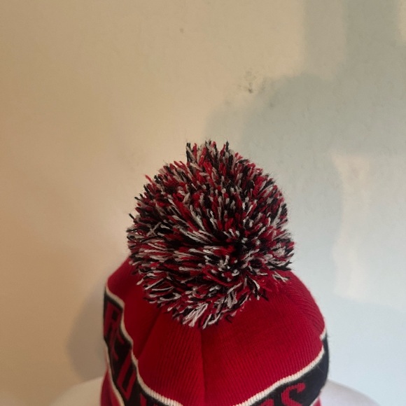 Red/Black/White New Era Detroit Red Wings Athleisure Toboggan - Picture 4 of 6